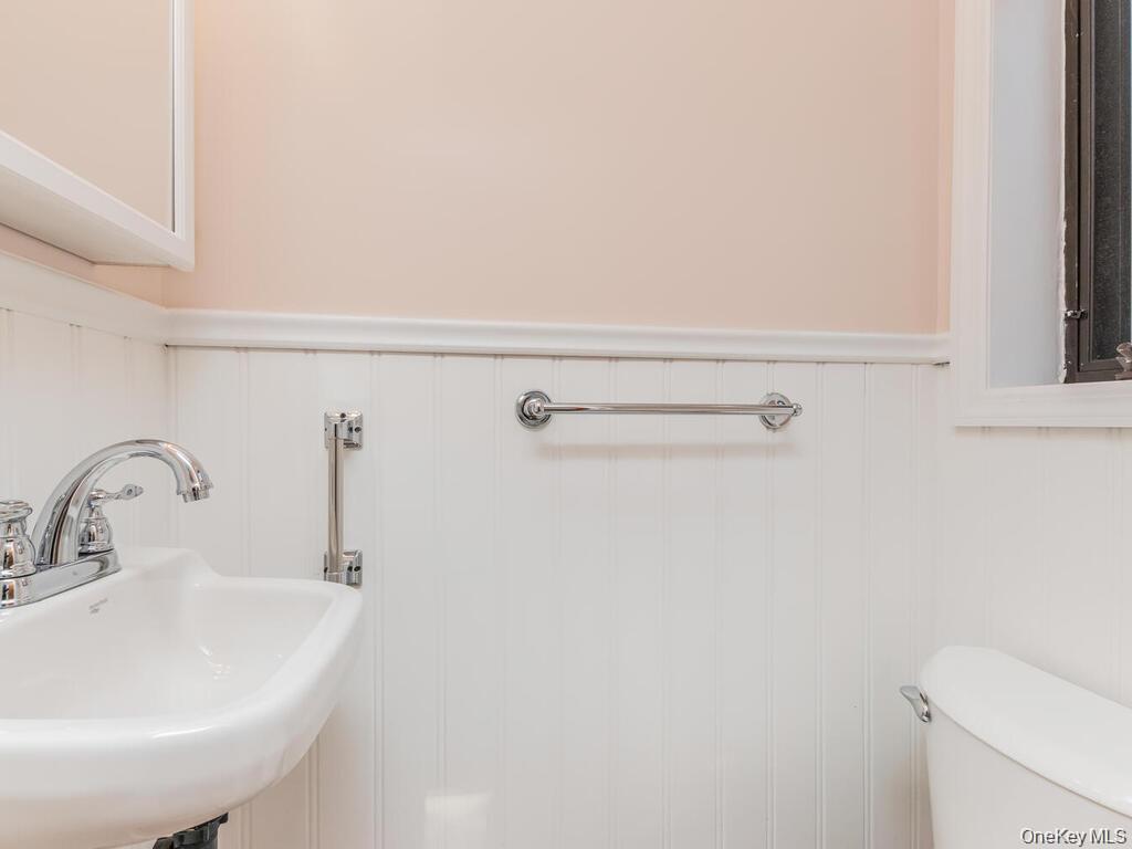 1863 Williamsbridge Road Property Photo 11