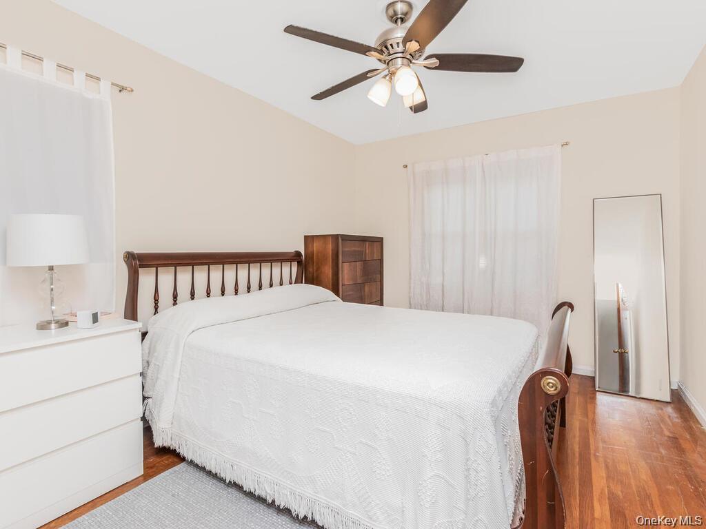 1863 Williamsbridge Road Property Photo 13