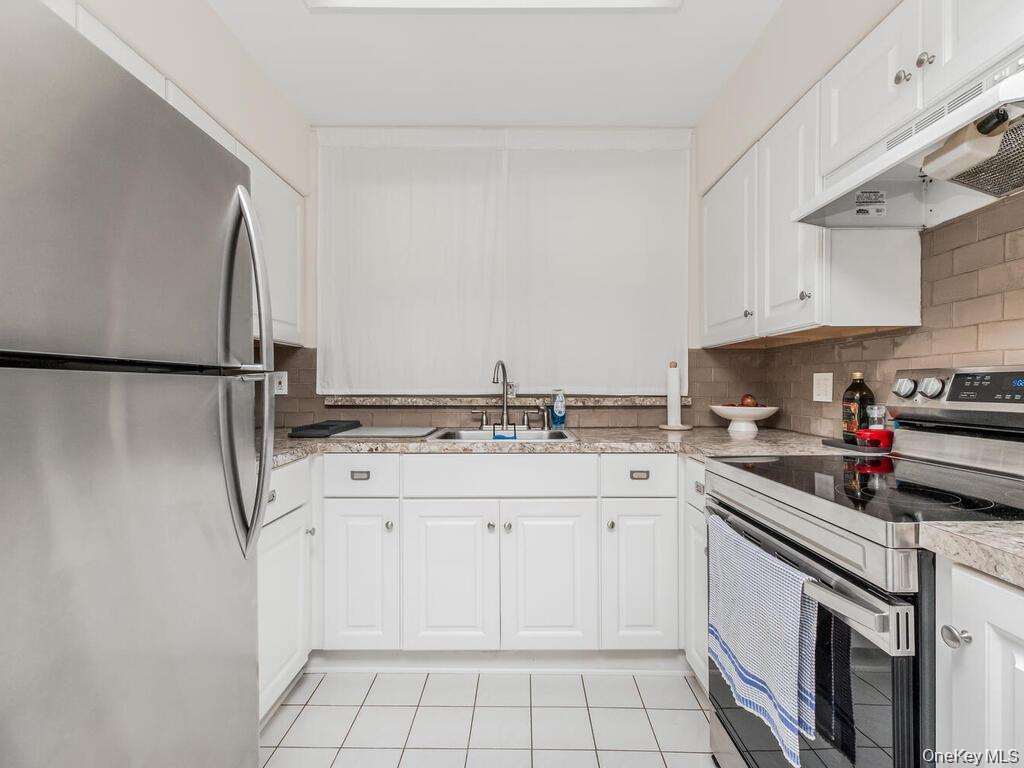 1863 Williamsbridge Road Property Photo 14