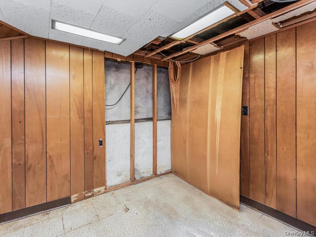 1863 Williamsbridge Road Property Photo 18
