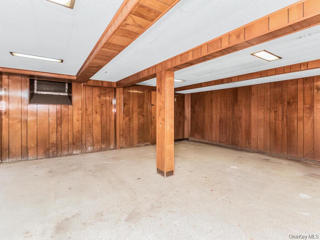 1863 Williamsbridge Road Property Photo 20