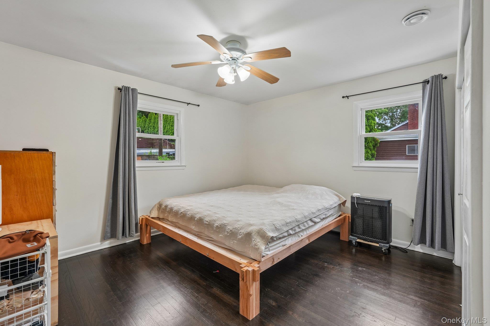 849 Warren Avenue Property Photo 19