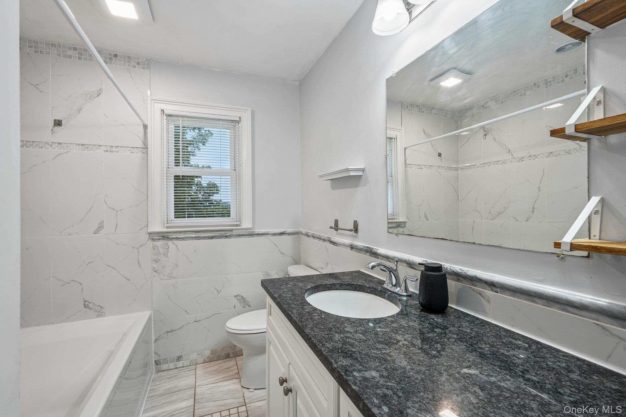 849 Warren Avenue Property Photo 22