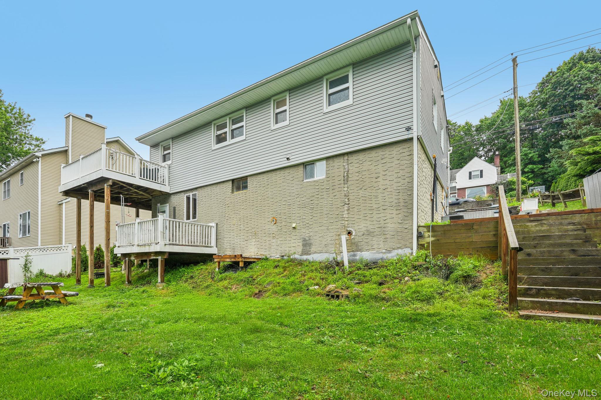 849 Warren Avenue Property Photo 30