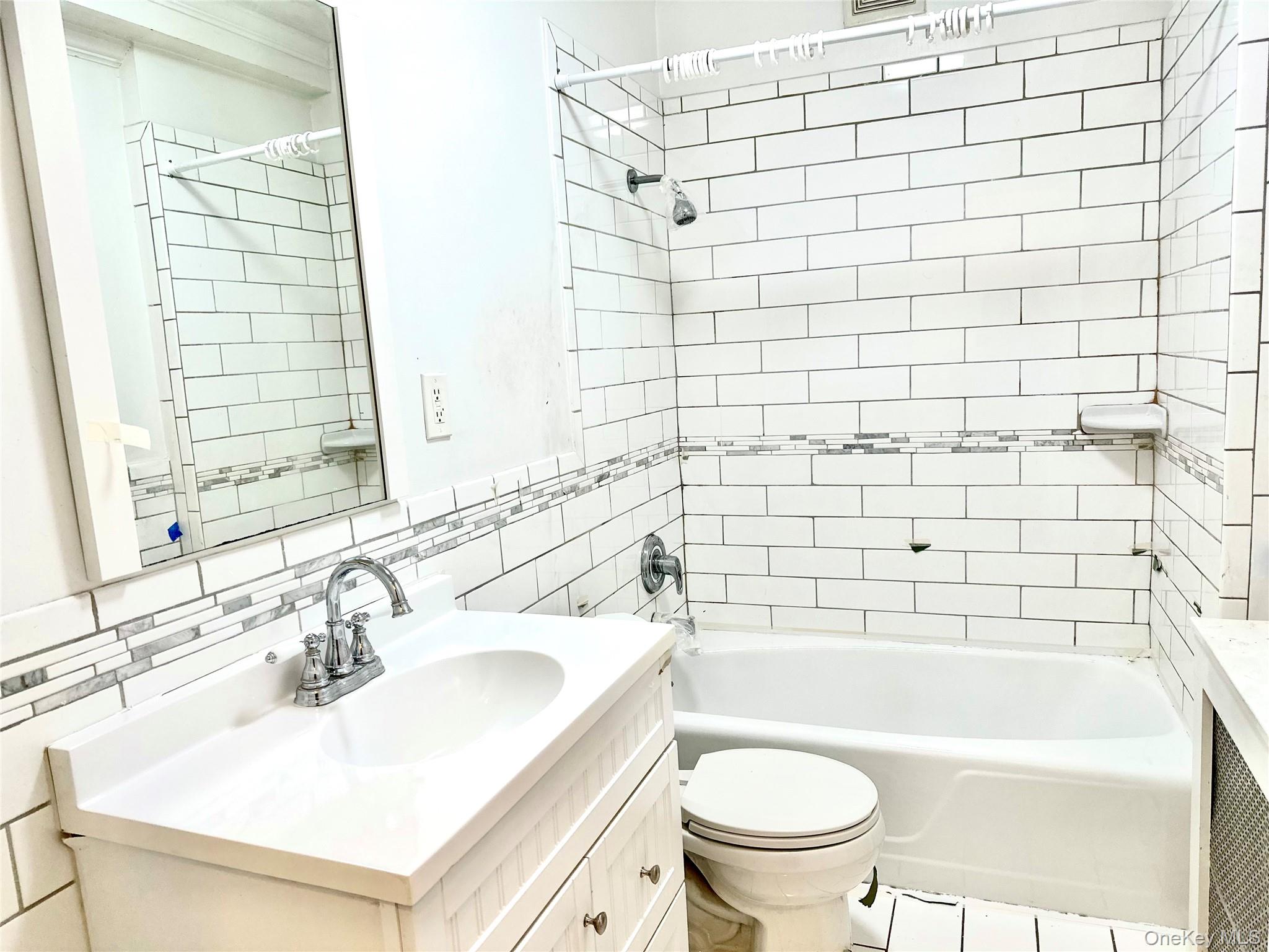 232 Fifth Avenue S (right Side) Property Photo 12