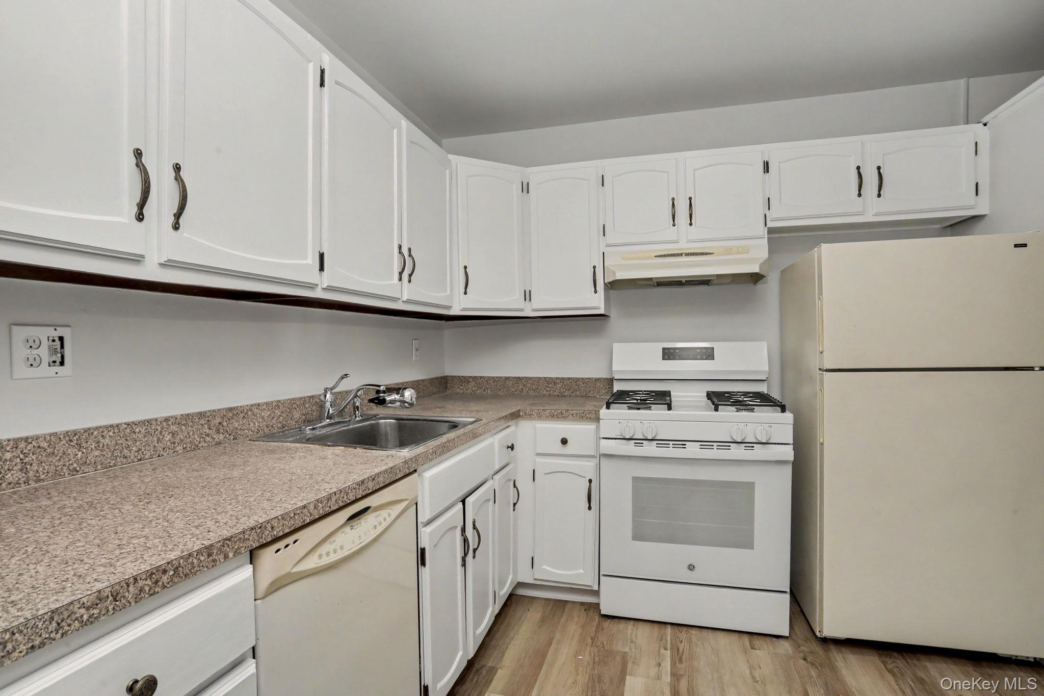 13 Scenic F Property Photo 13