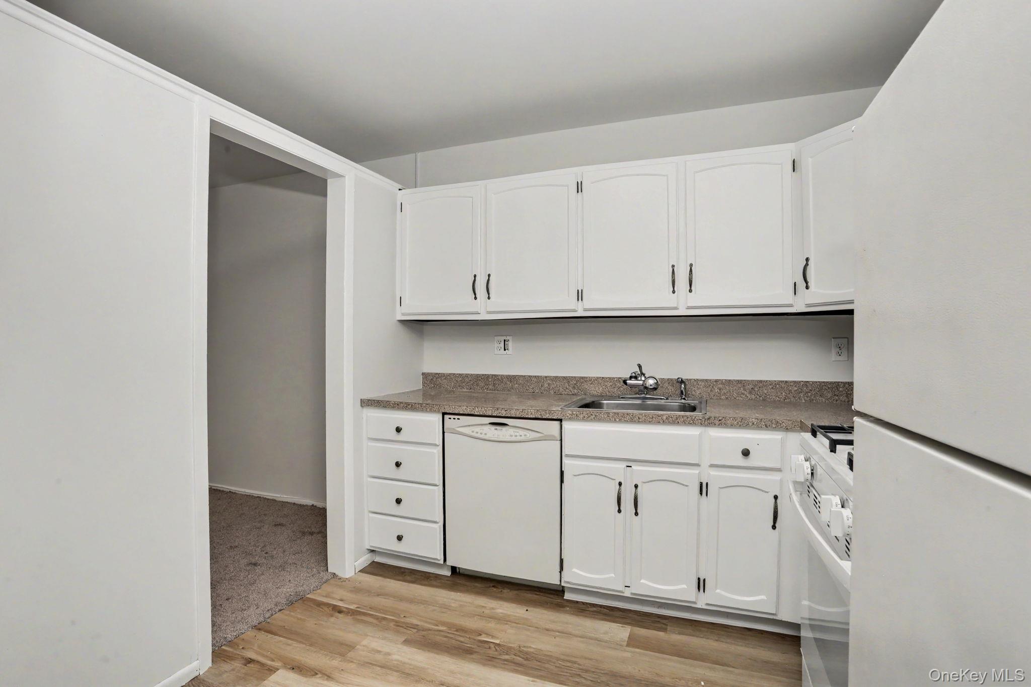 13 Scenic F Property Photo 17
