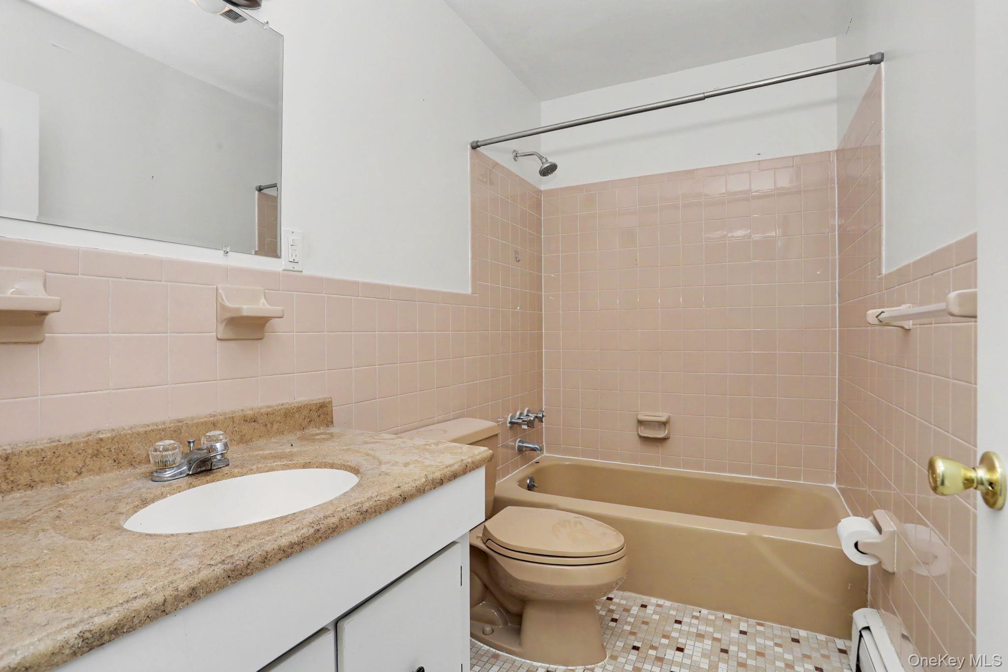 13 Scenic F Property Photo 24