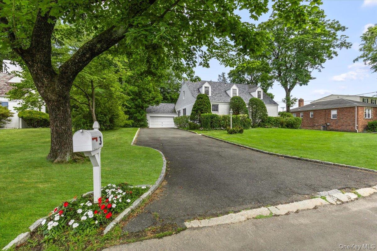 3 Genesee Trail Property Photo 2