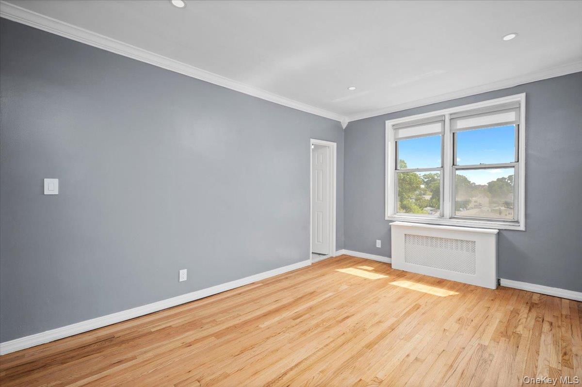 1111 Midland Avenue 6g Property Photo 12