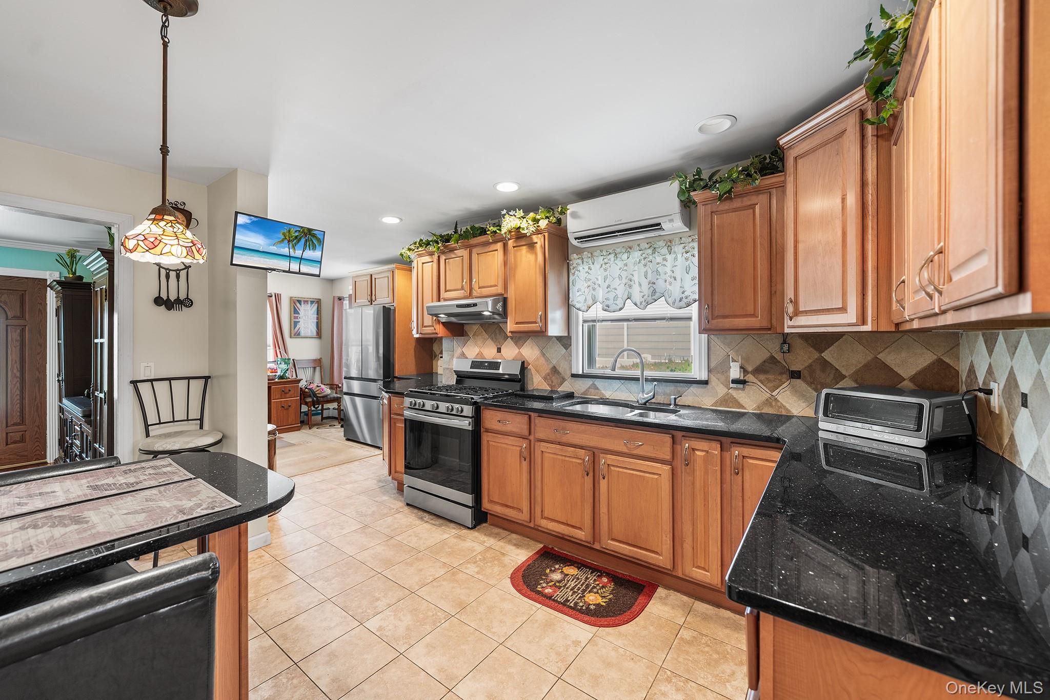 1047 Cornwell Avenue Property Photo 8