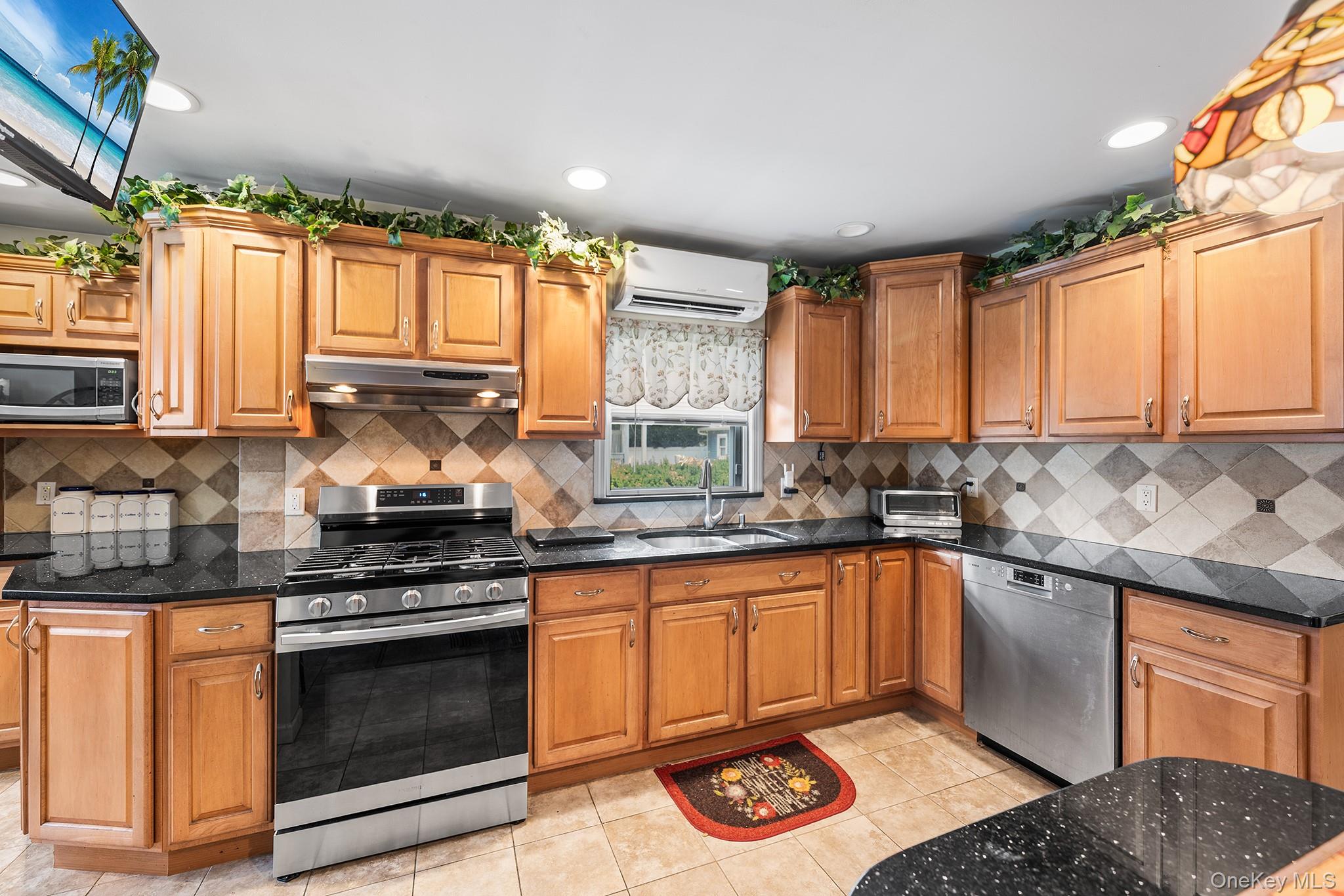 1047 Cornwell Avenue Property Photo 12