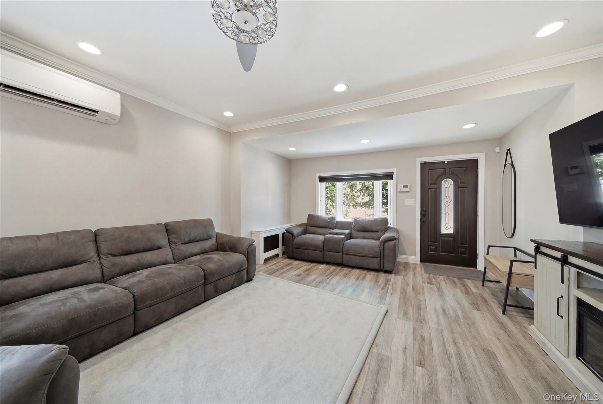 6424 Pleasantview Street Property Photo 3