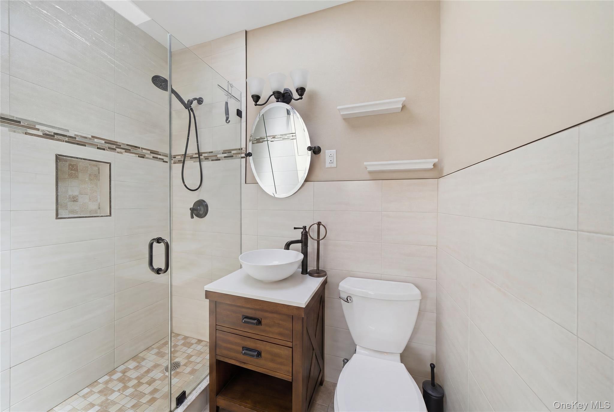 6424 Pleasantview Street Property Photo 8