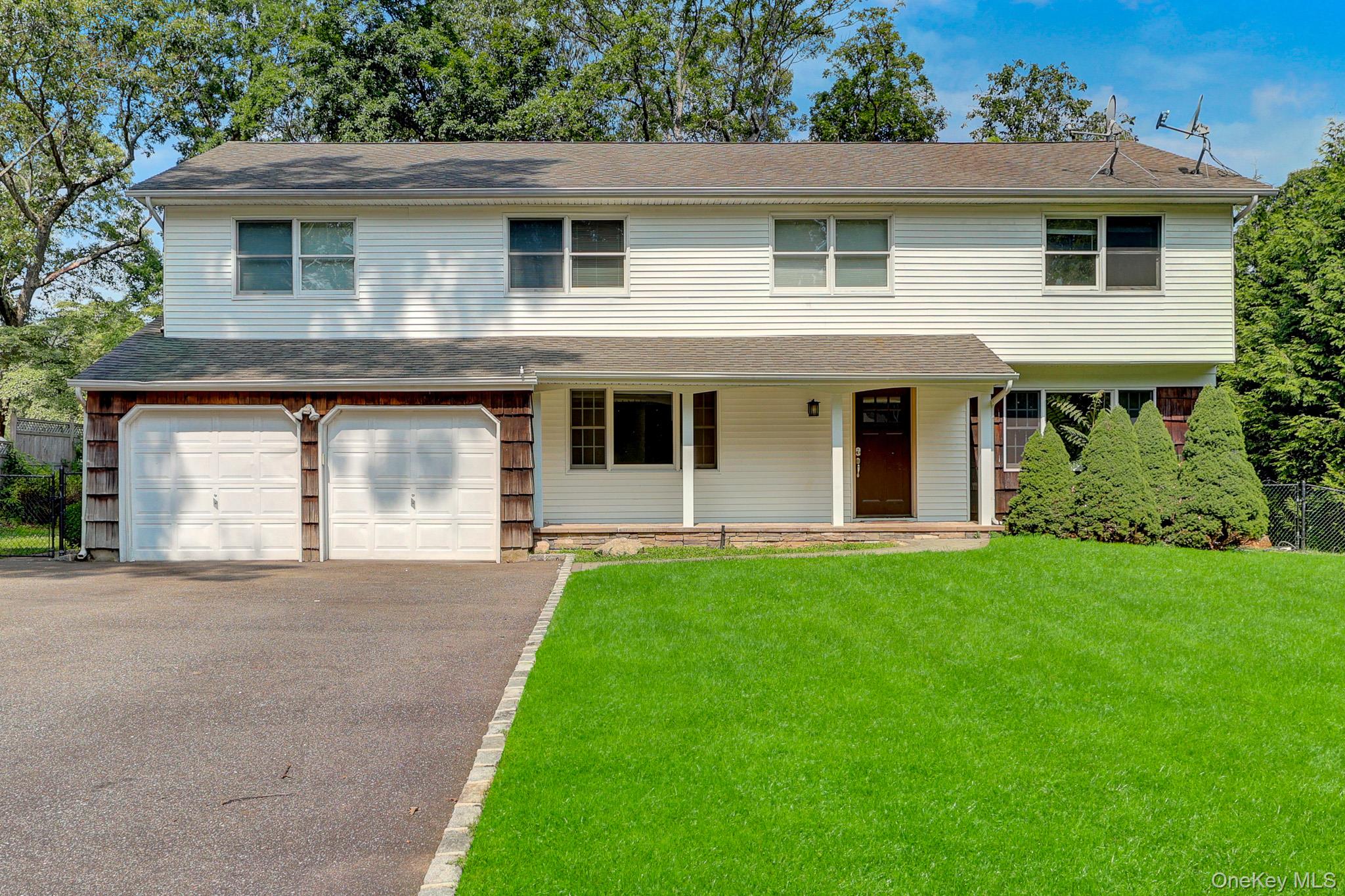 8 Tobi Lane Property Photo 1