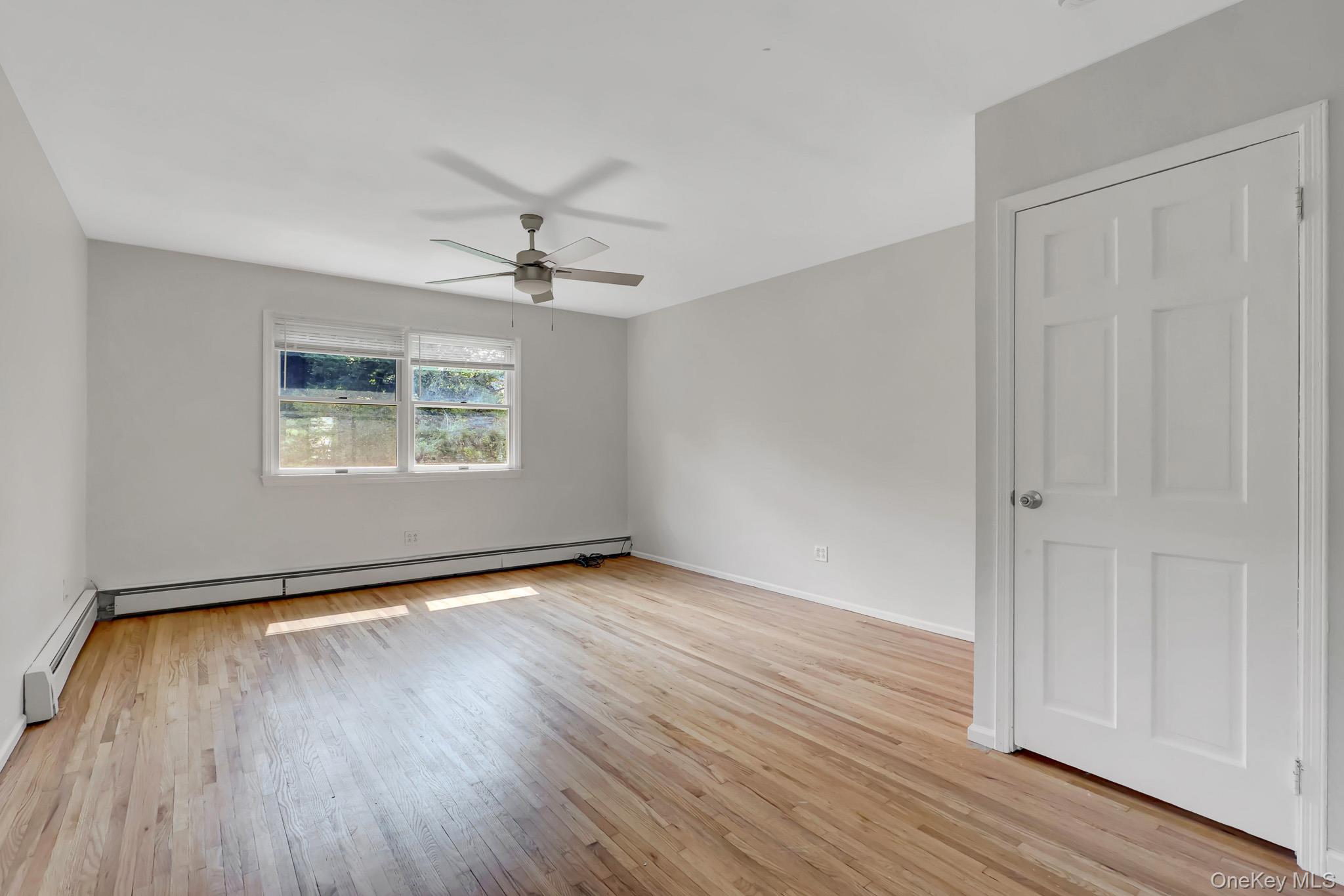 8 Tobi Lane Property Photo 22