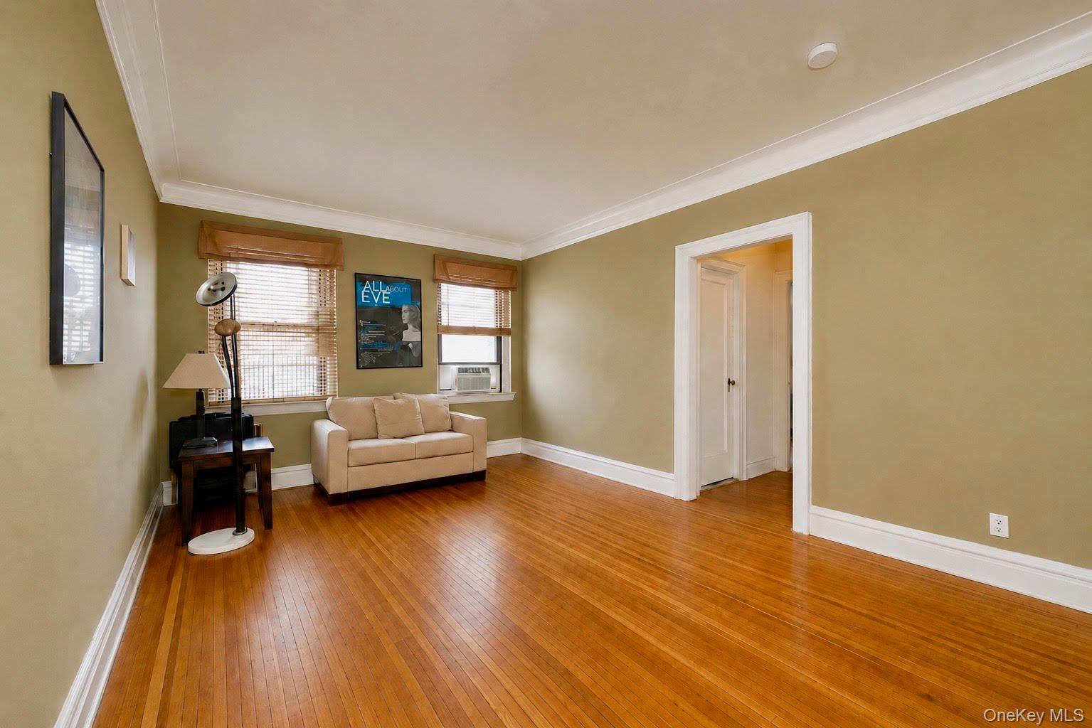 77-16 Austin Street 5l Property Photo 3