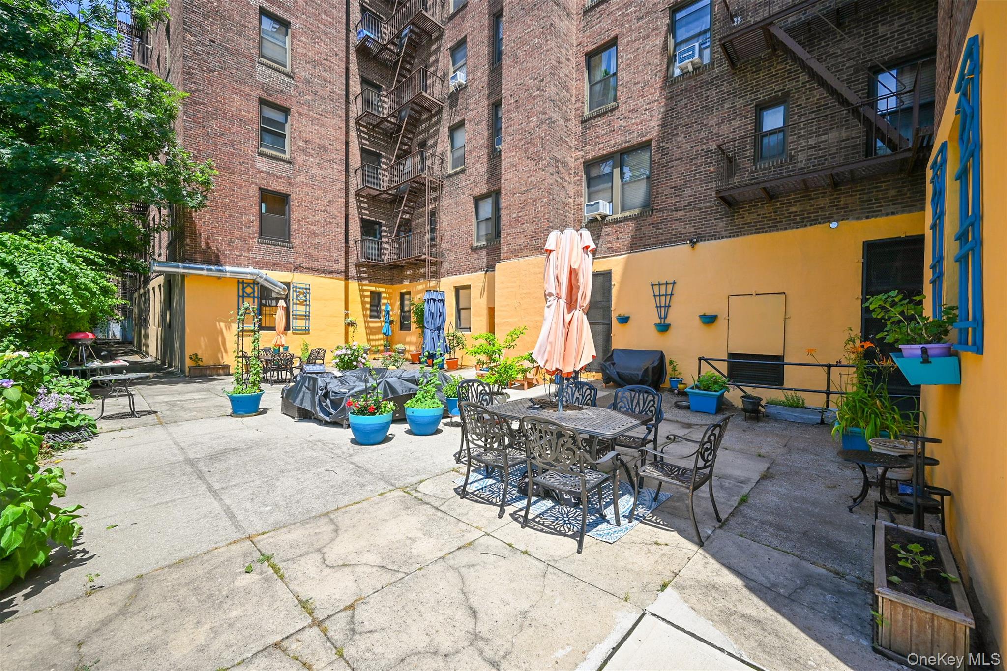 77-16 Austin Street 5l Property Photo 19