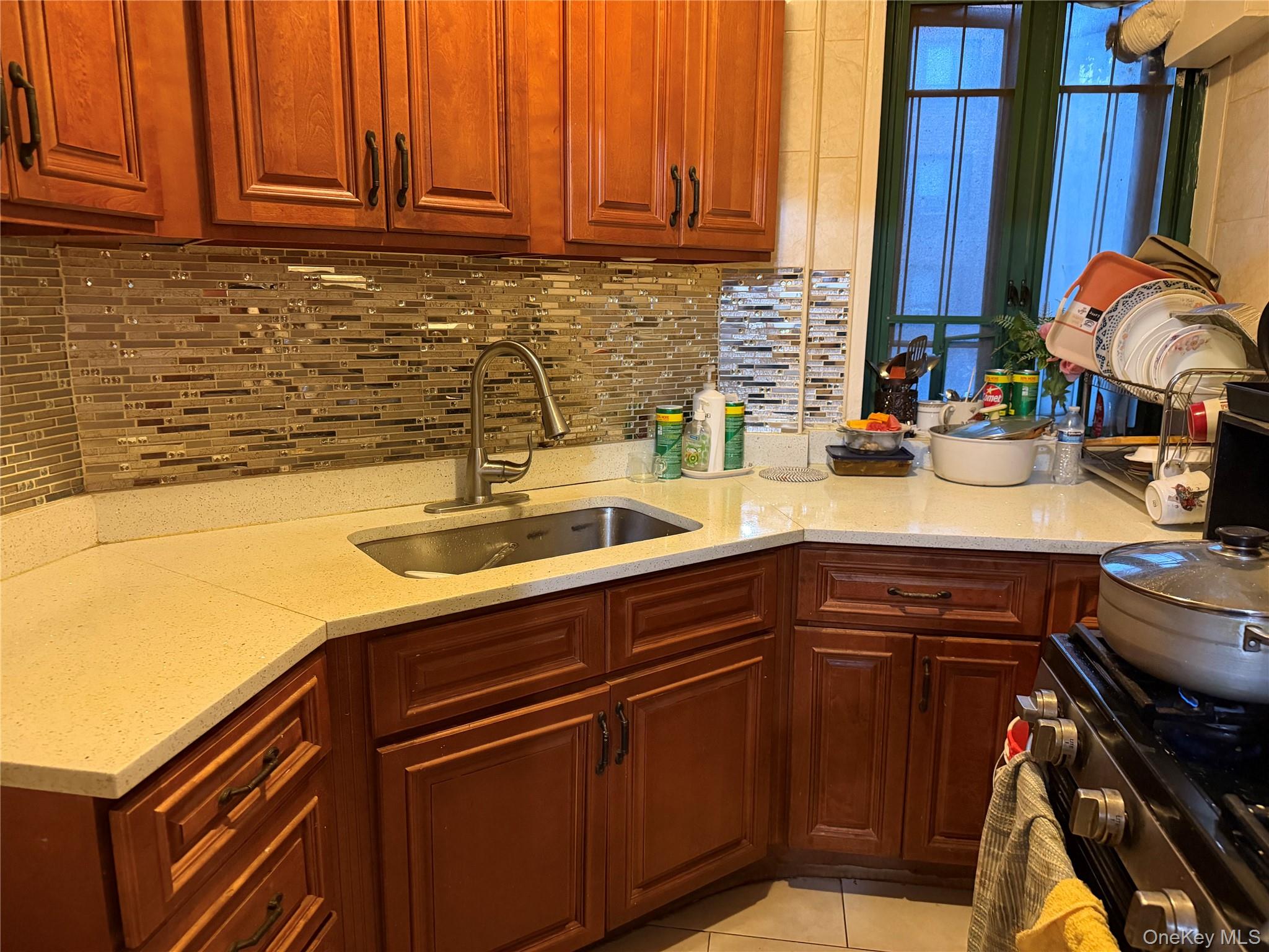 1551 Unionport Road 4c Property Photo 3