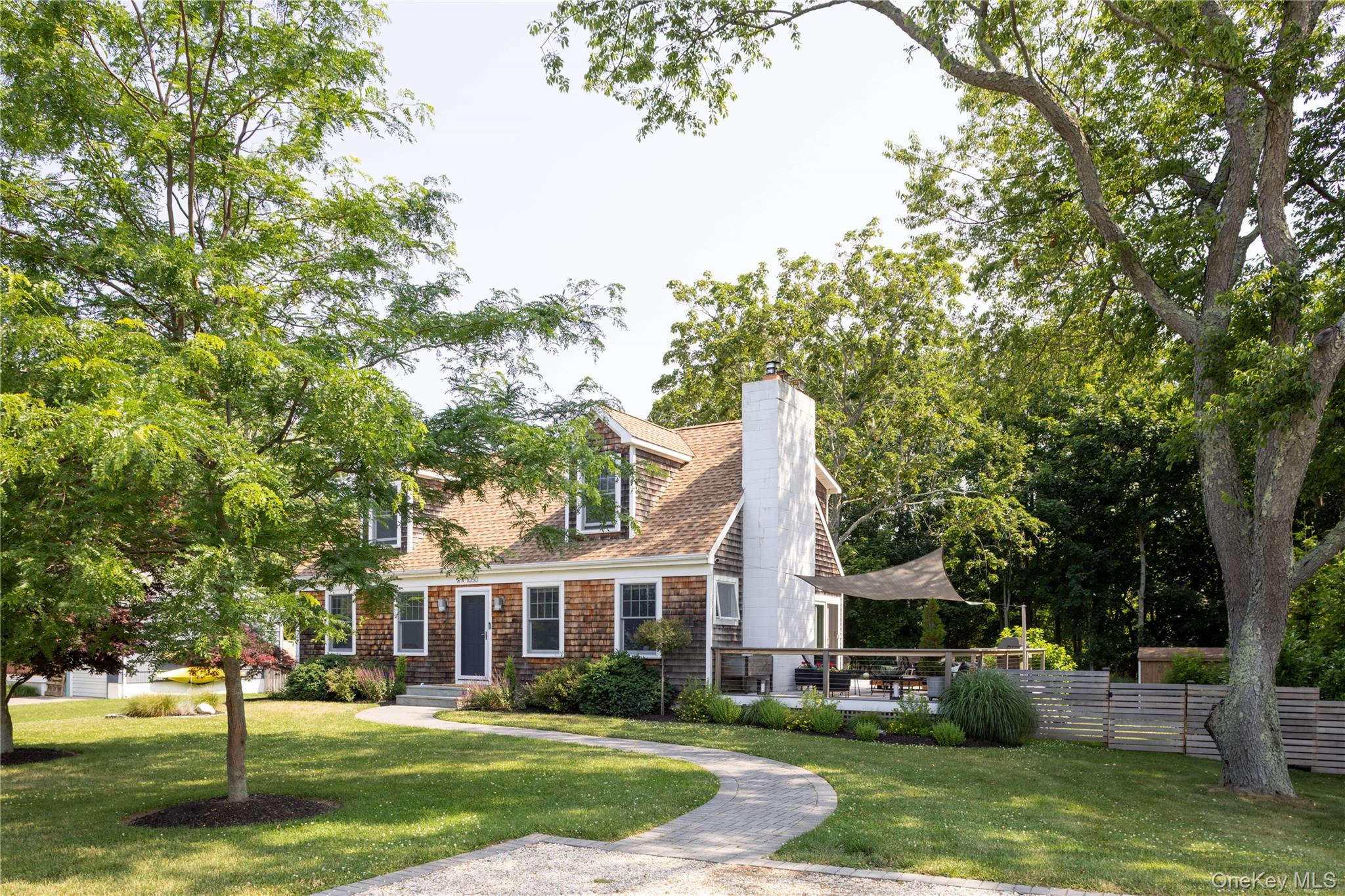 1050 Bayview Avenue Property Photo 1
