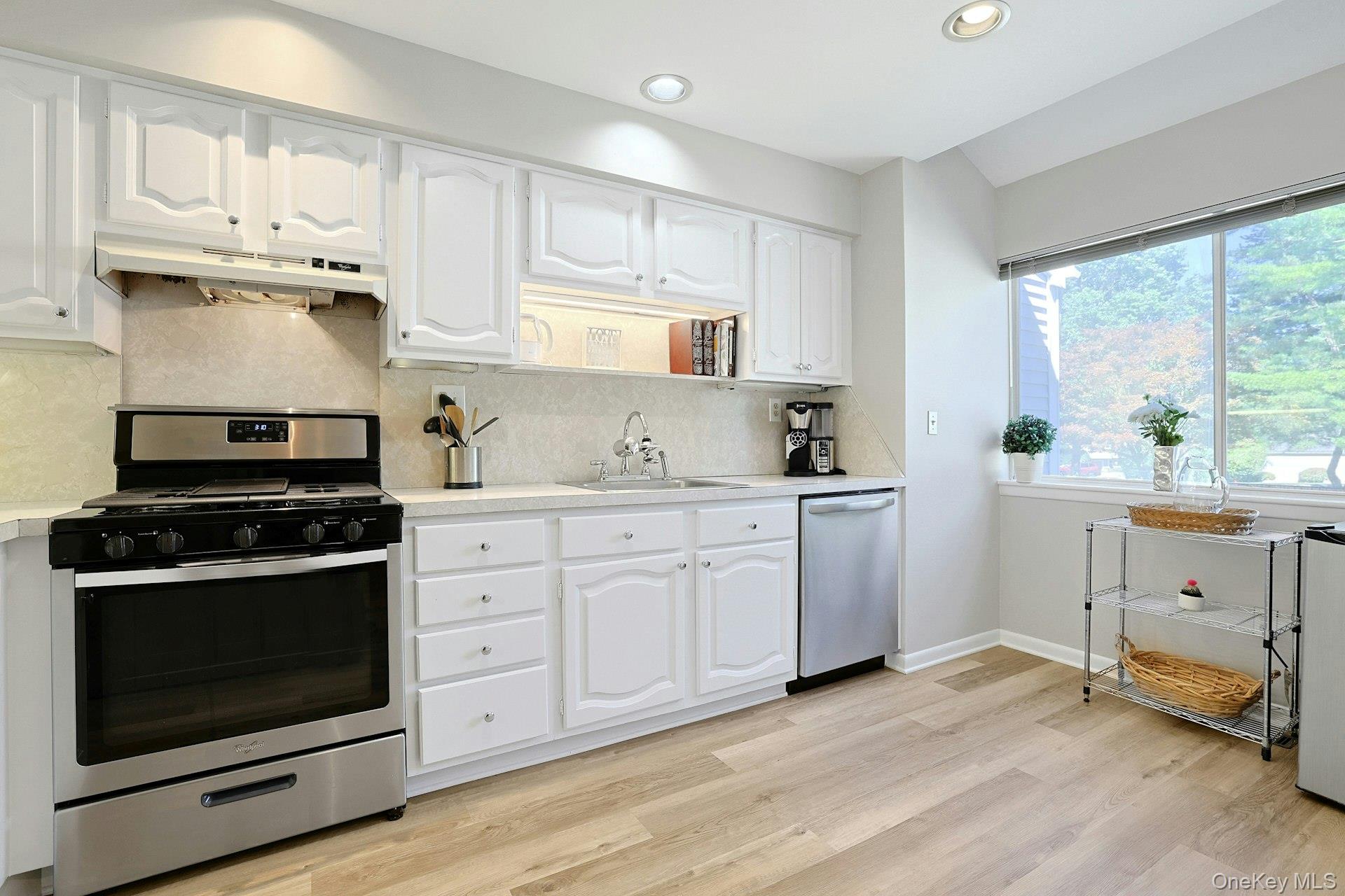 28 Cheshire Lane Property Photo 11