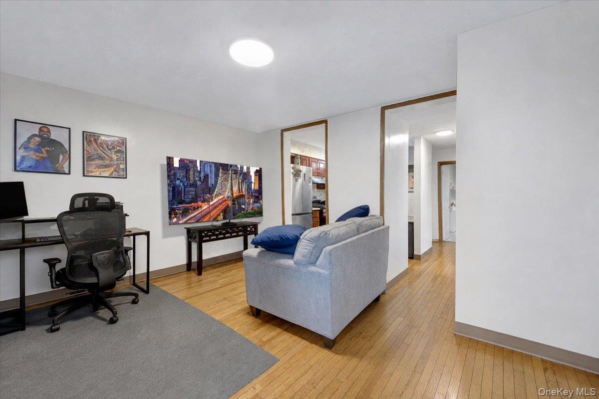 2066 Cicero Avenue 2 Property Photo 13