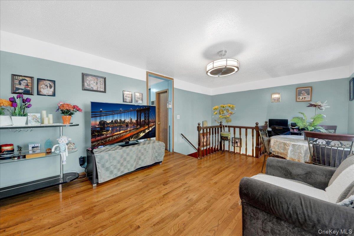 2066 Cicero Avenue 2 Property Photo 18