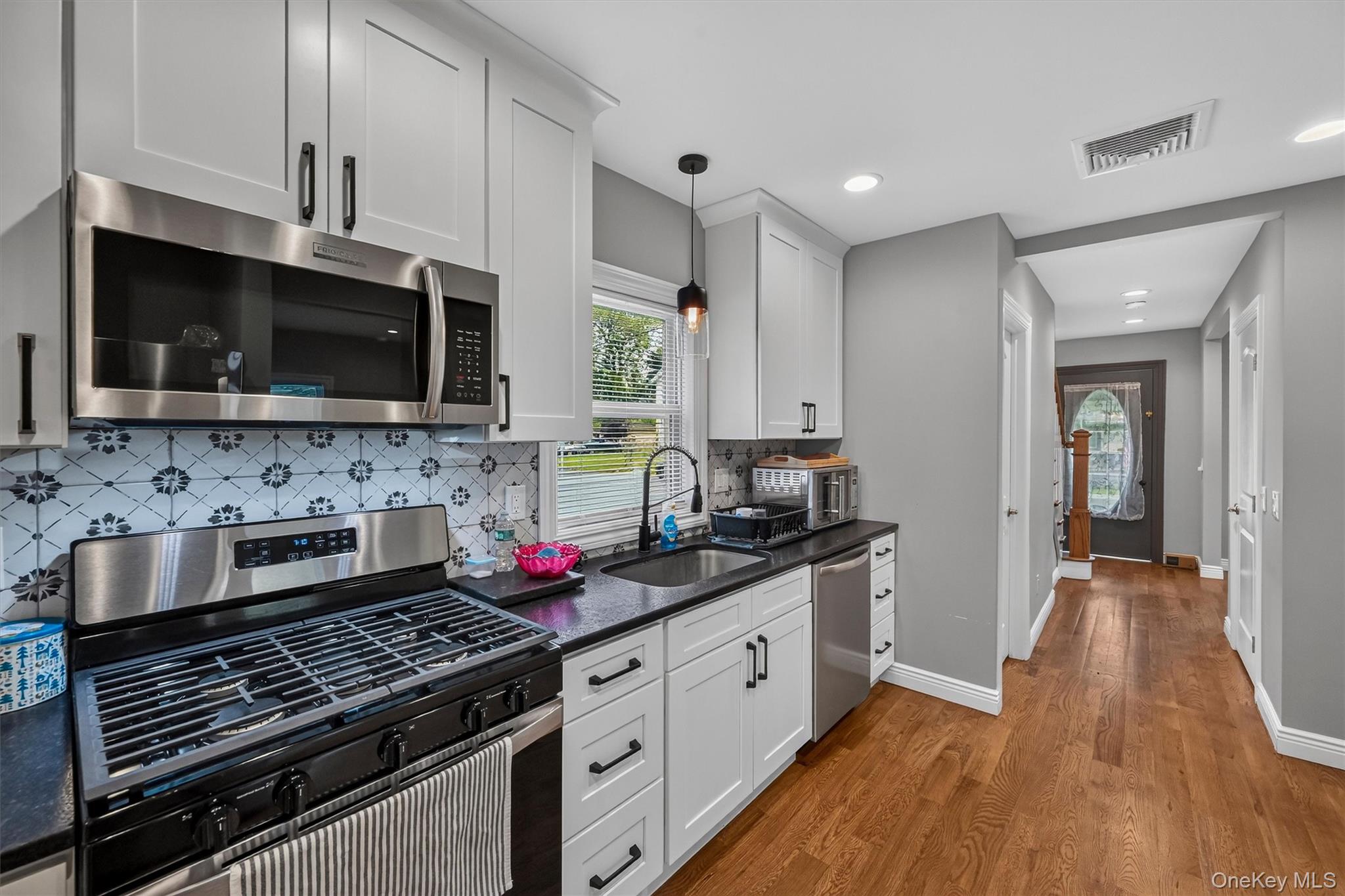 11 Harrison Street Property Photo 19