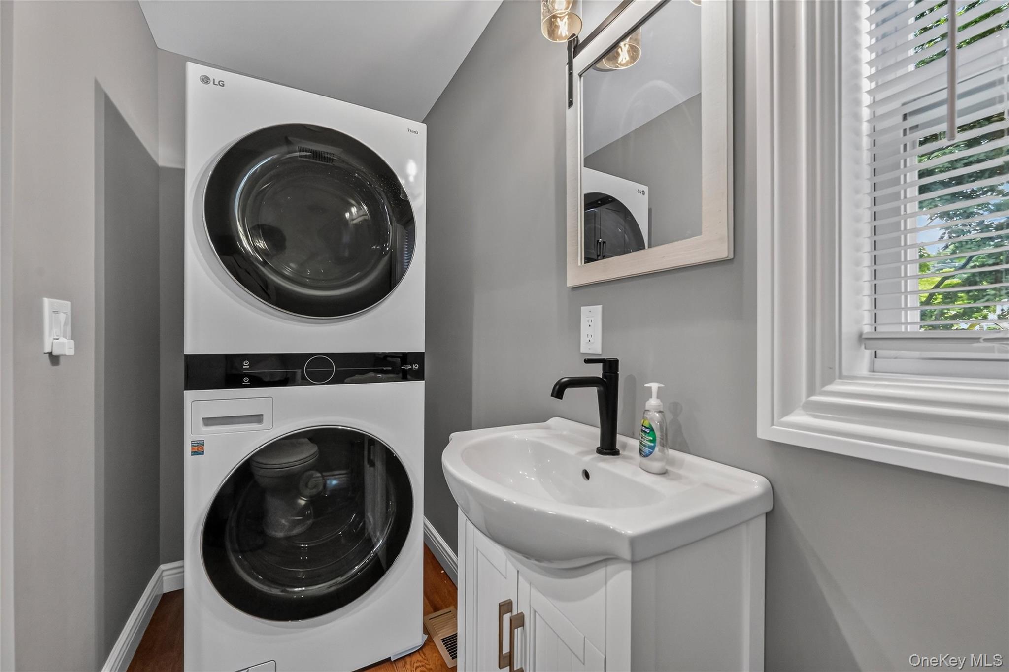 11 Harrison Street Property Photo 20