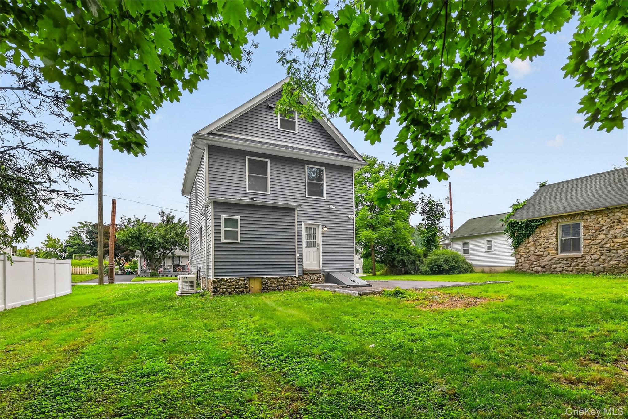 11 Harrison Street Property Photo 33
