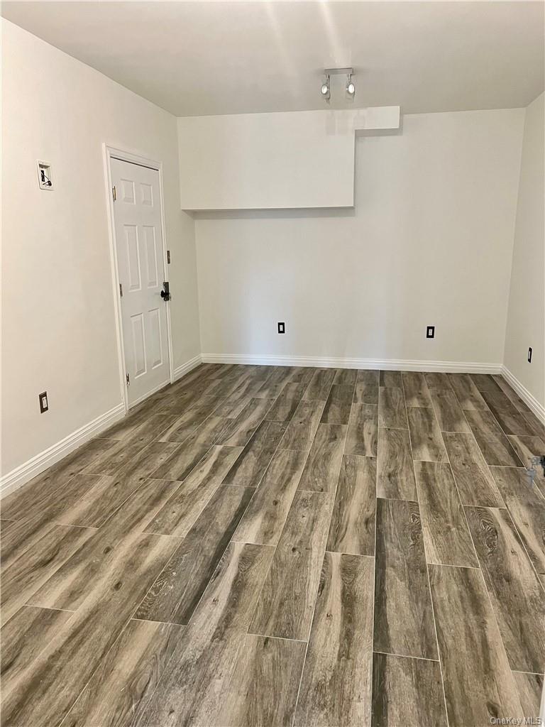 240-250 Pelham Road Property Photo 32