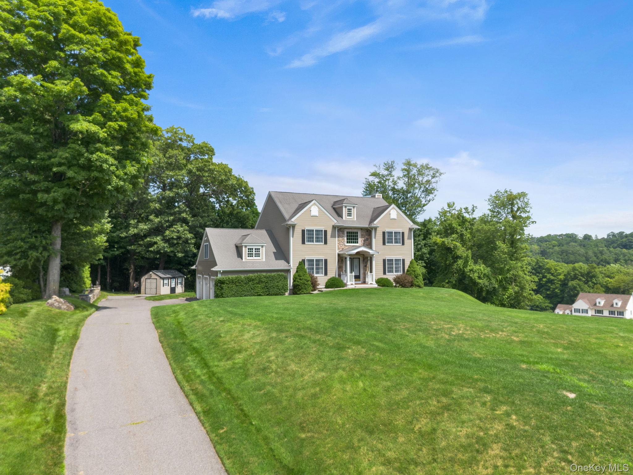 128 Apple Hill Road Property Photo 2
