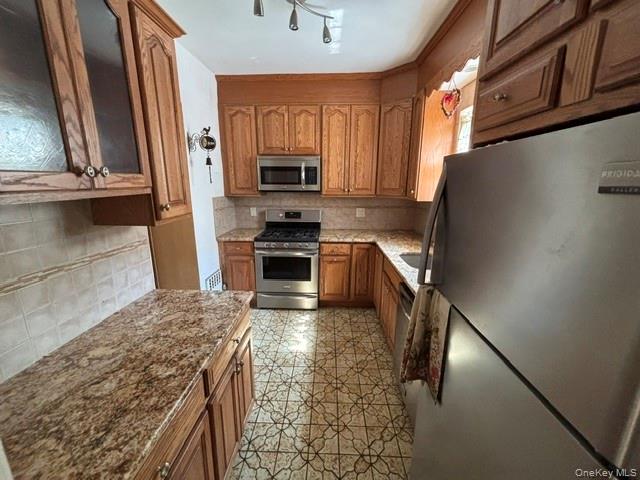 2603 168th Street Property Photo 7
