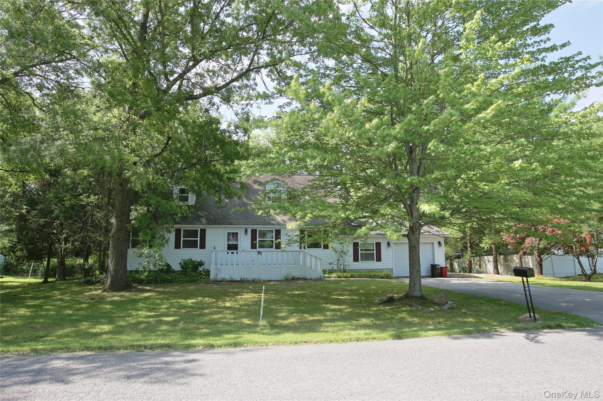 16 Elizabeth Drive Property Photo 8