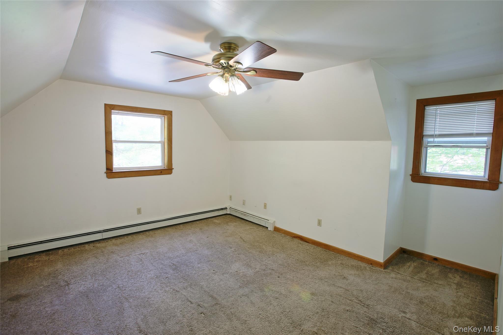 16 Elizabeth Drive Property Photo 13