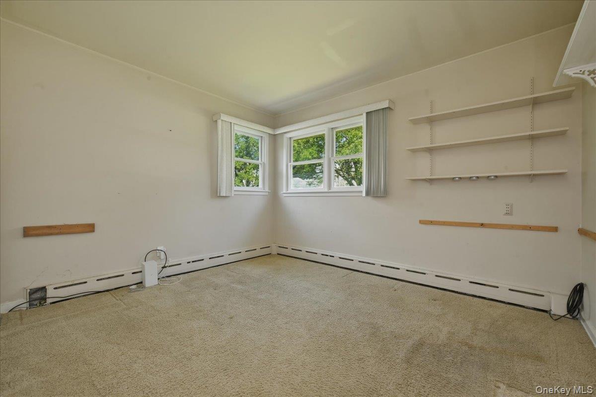 672 Westbury Avenue Property Photo 21
