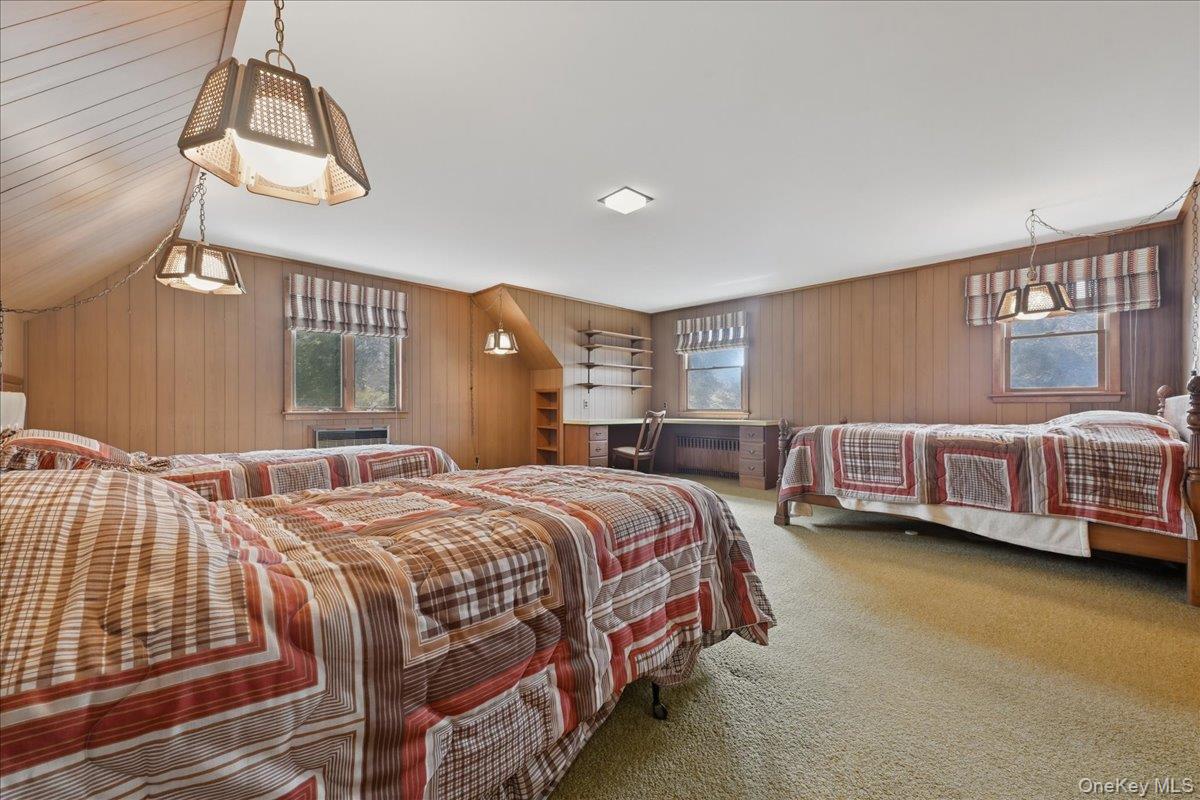 672 Westbury Avenue Property Photo 29