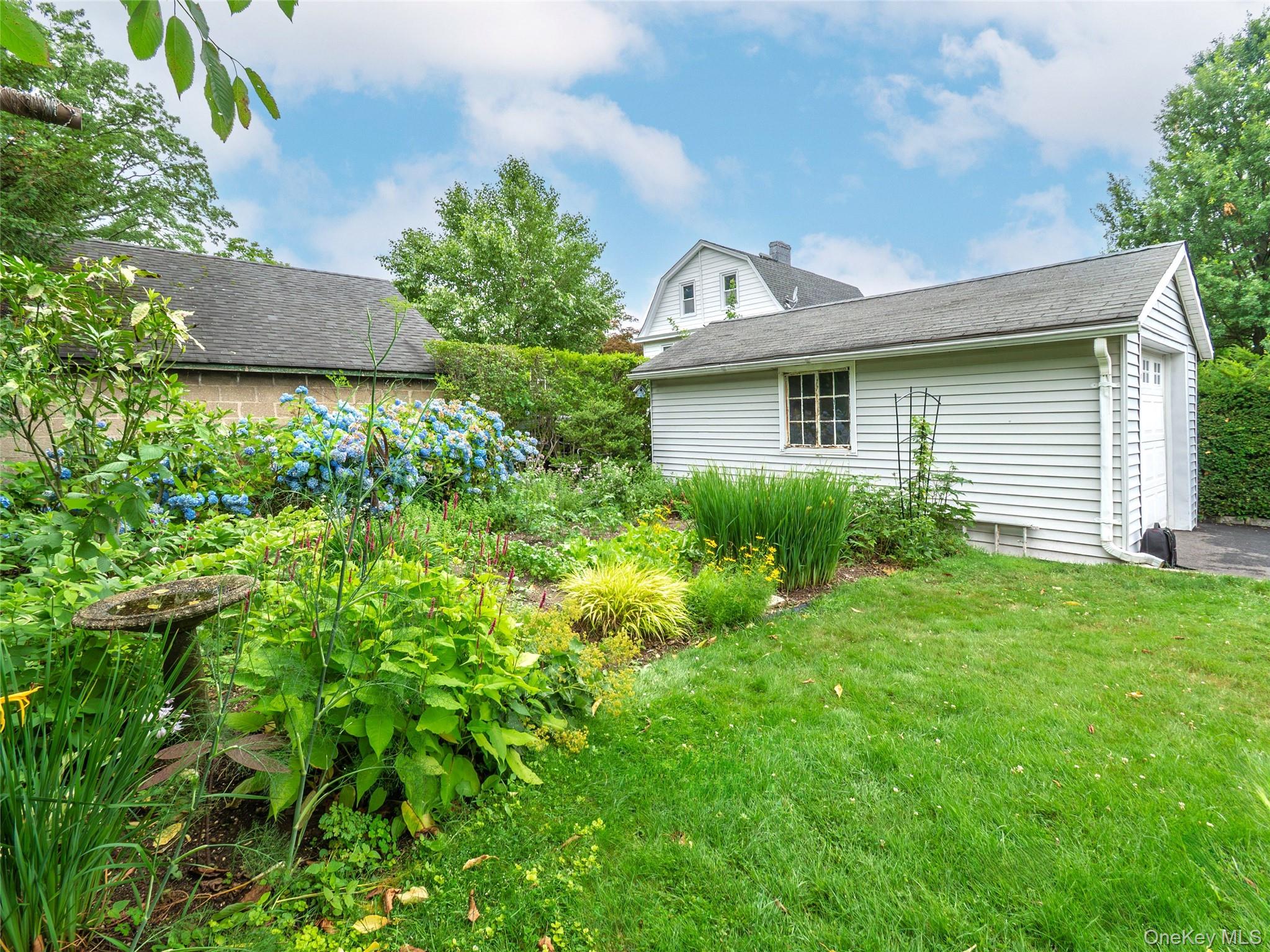 1 Raymond Street Property Photo 32