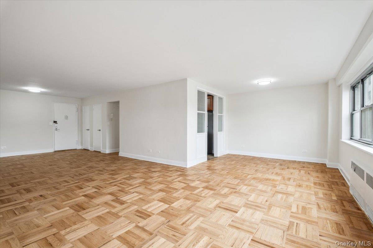 2 Washington Square 1g Property Photo 5