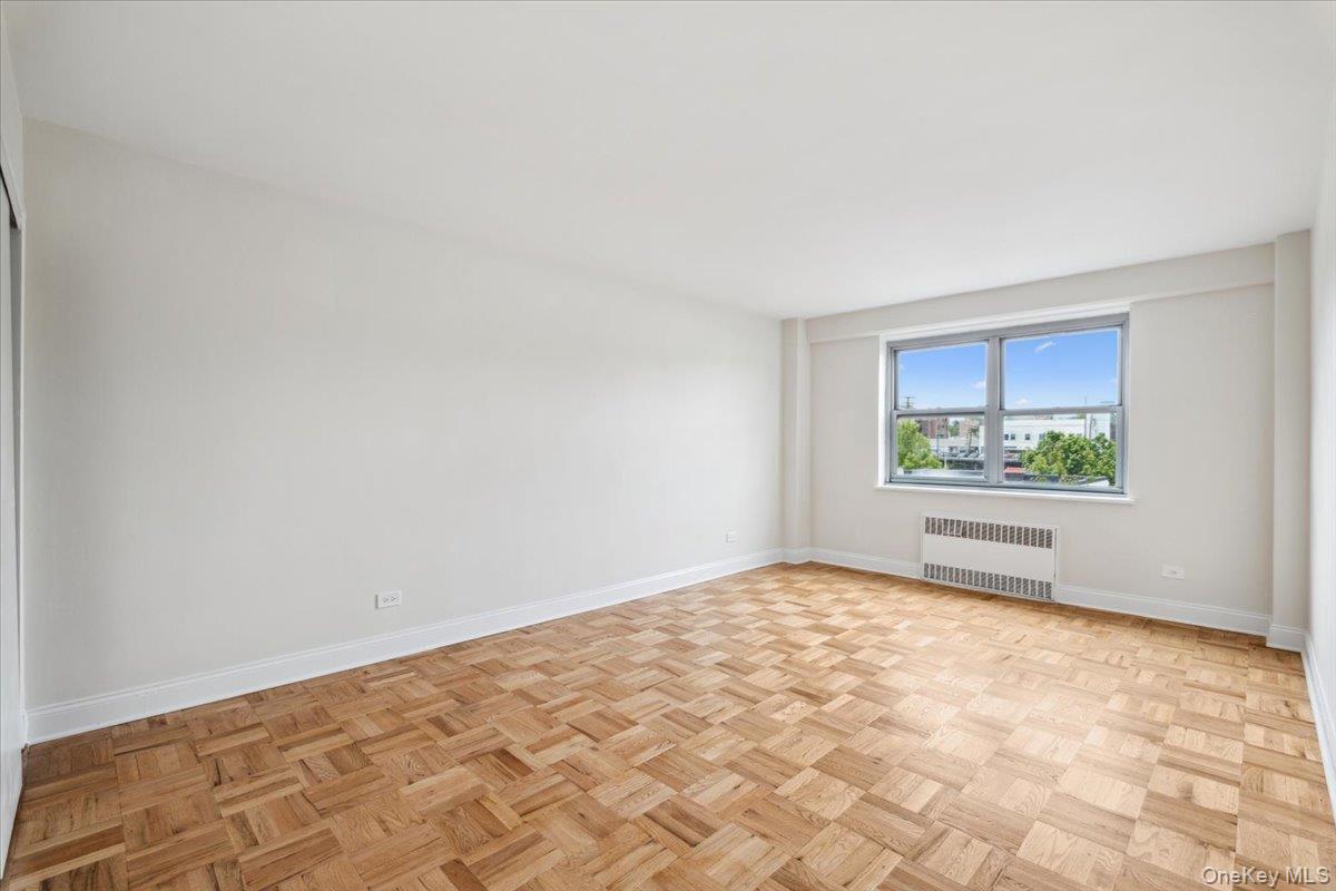 2 Washington Square 1g Property Photo 10