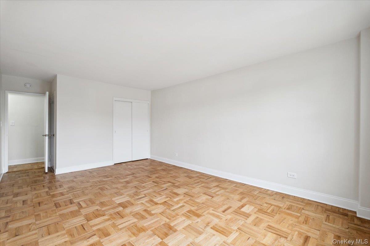 2 Washington Square 1g Property Photo 11