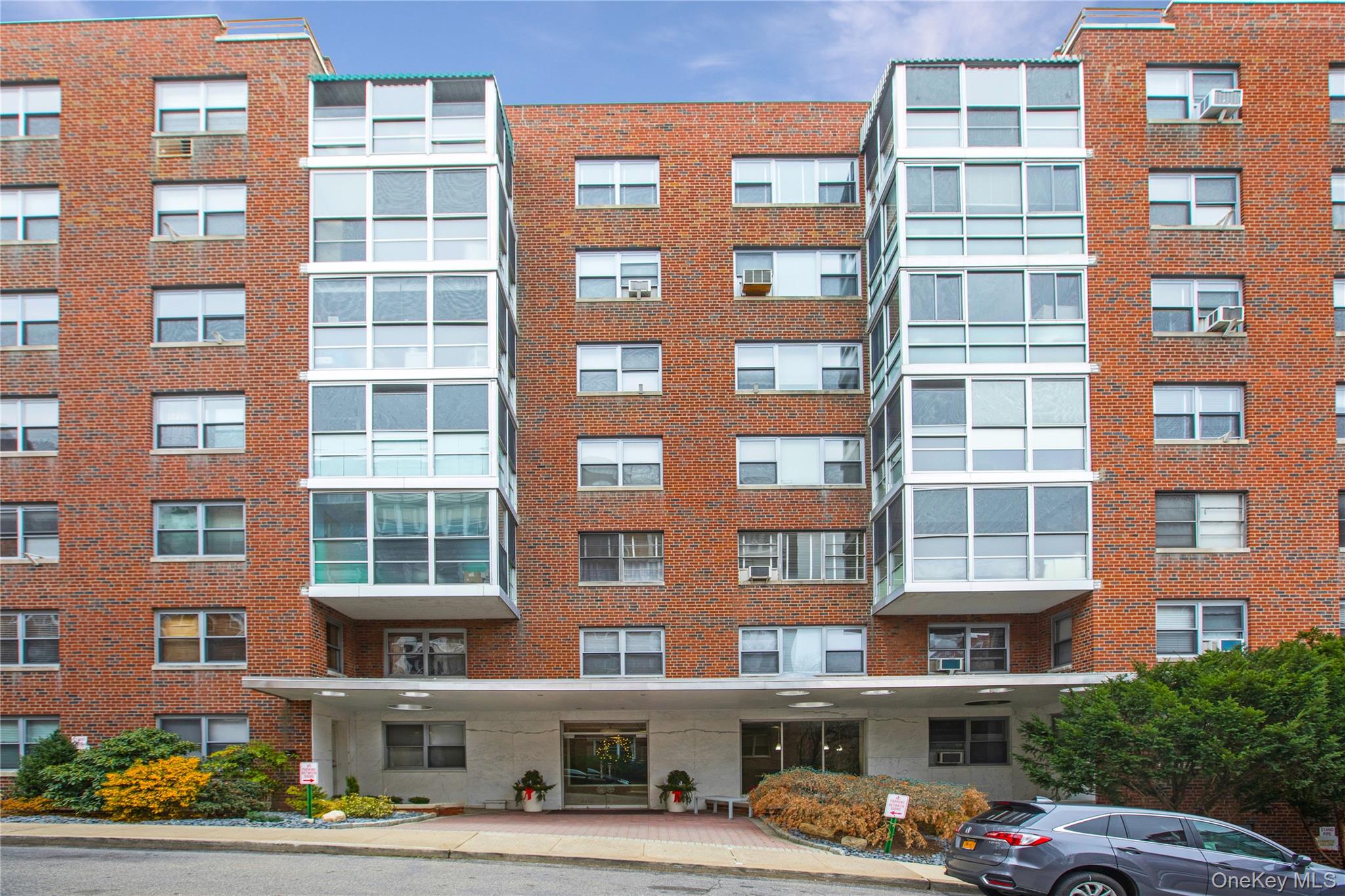 2 Washington Square 1g Property Photo 14