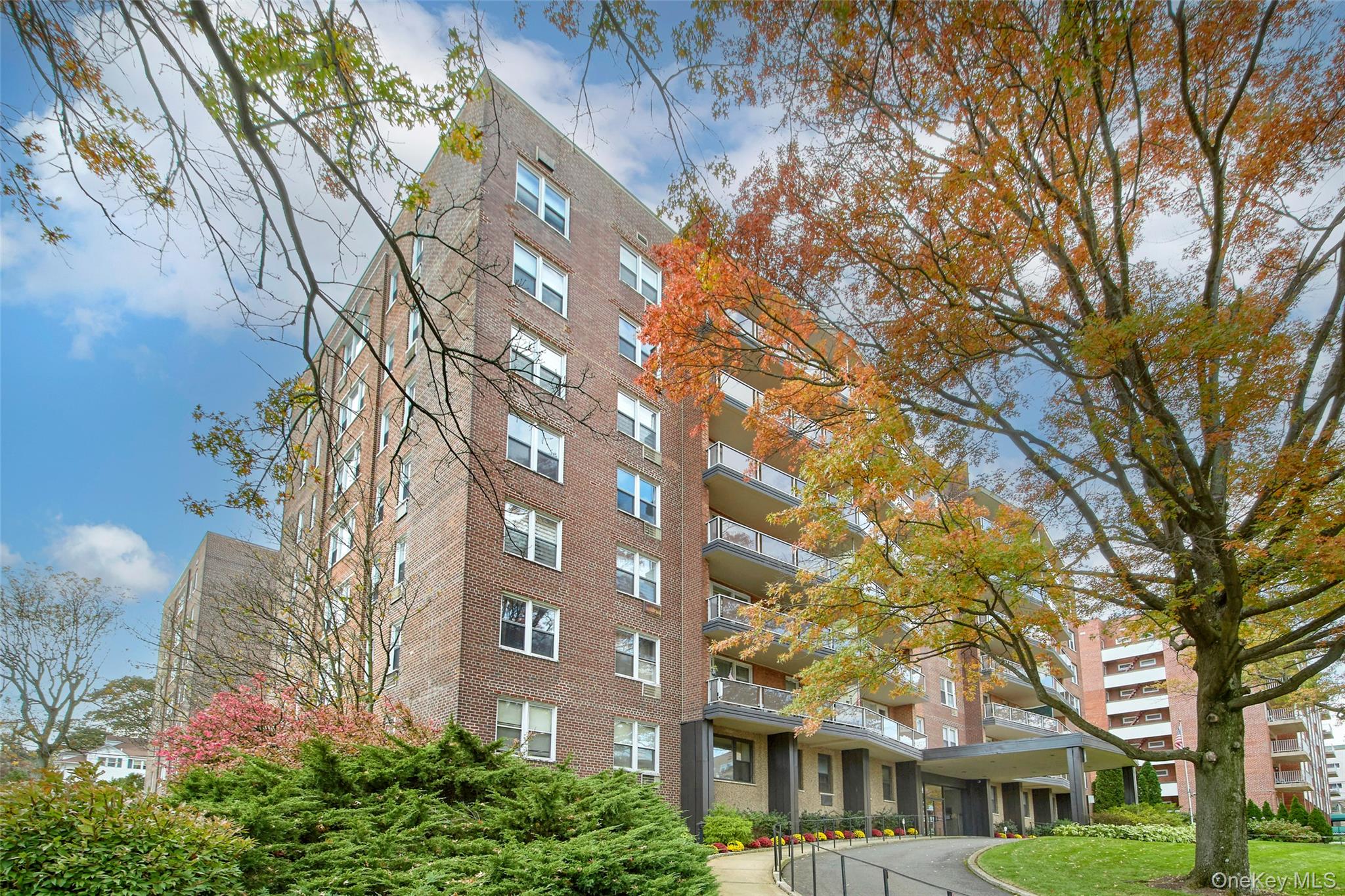 360 Westchester Avenue 314 Property Photo 1