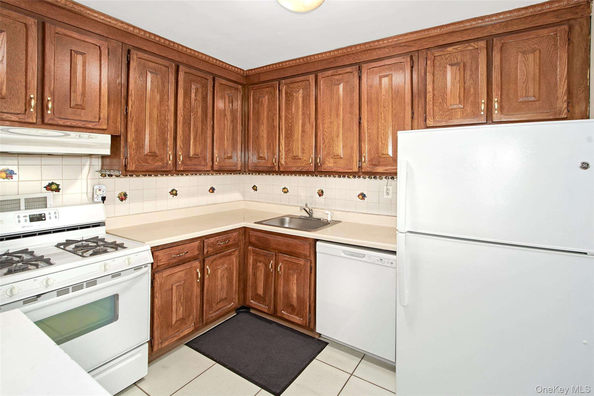 360 Westchester Avenue 314 Property Photo 10