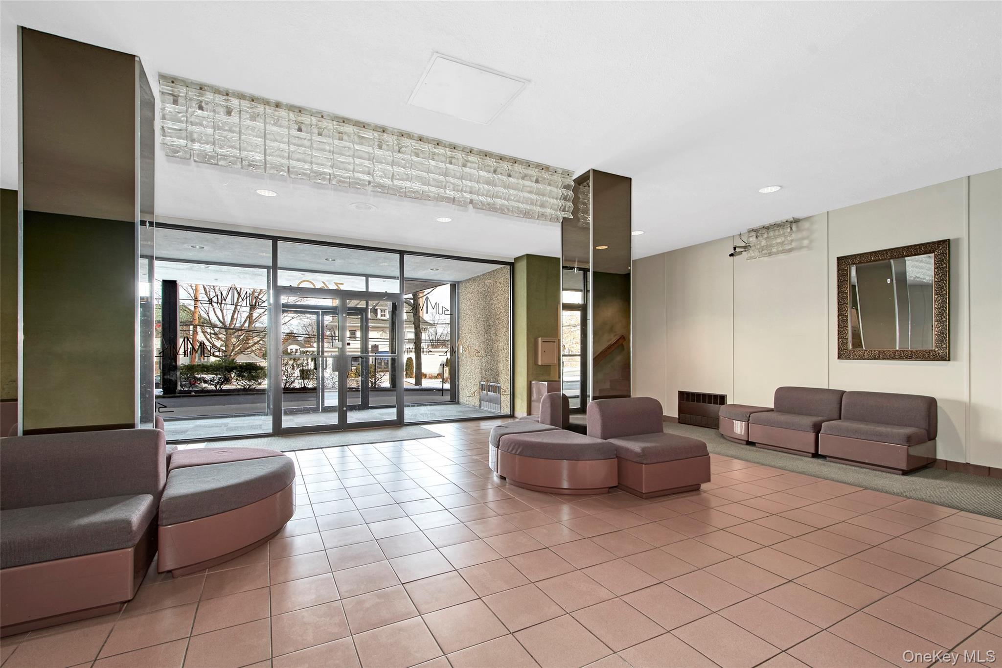 360 Westchester Avenue 314 Property Photo 18