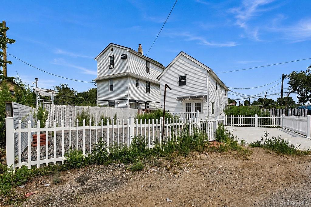 44 Broadway Property Photo 3