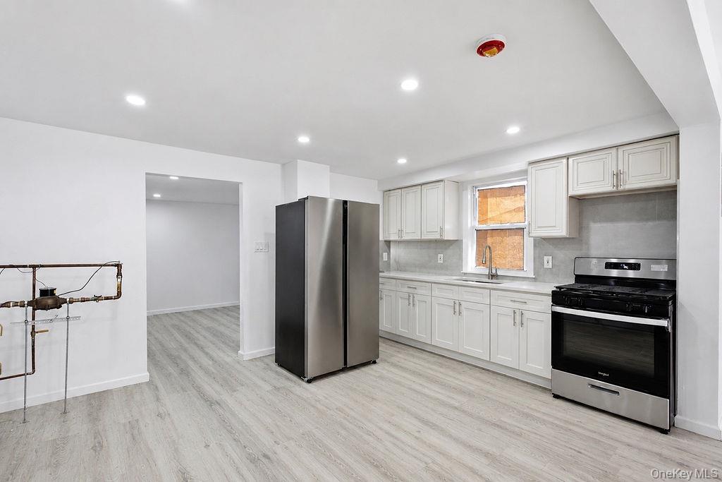 44 Broadway Property Photo 4