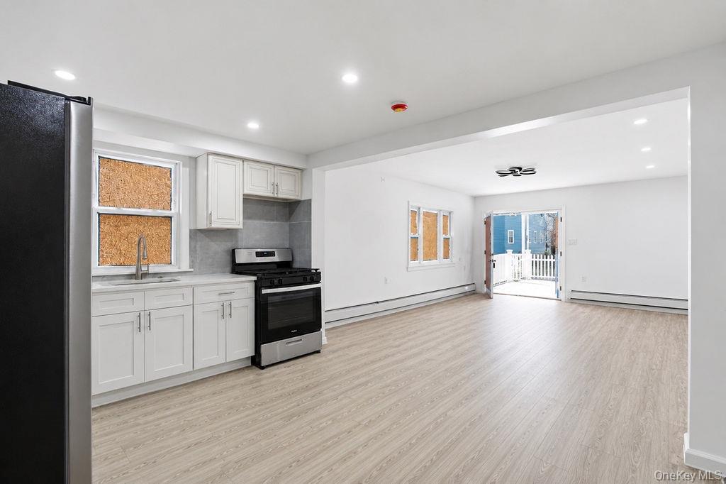 44 Broadway Property Photo 7