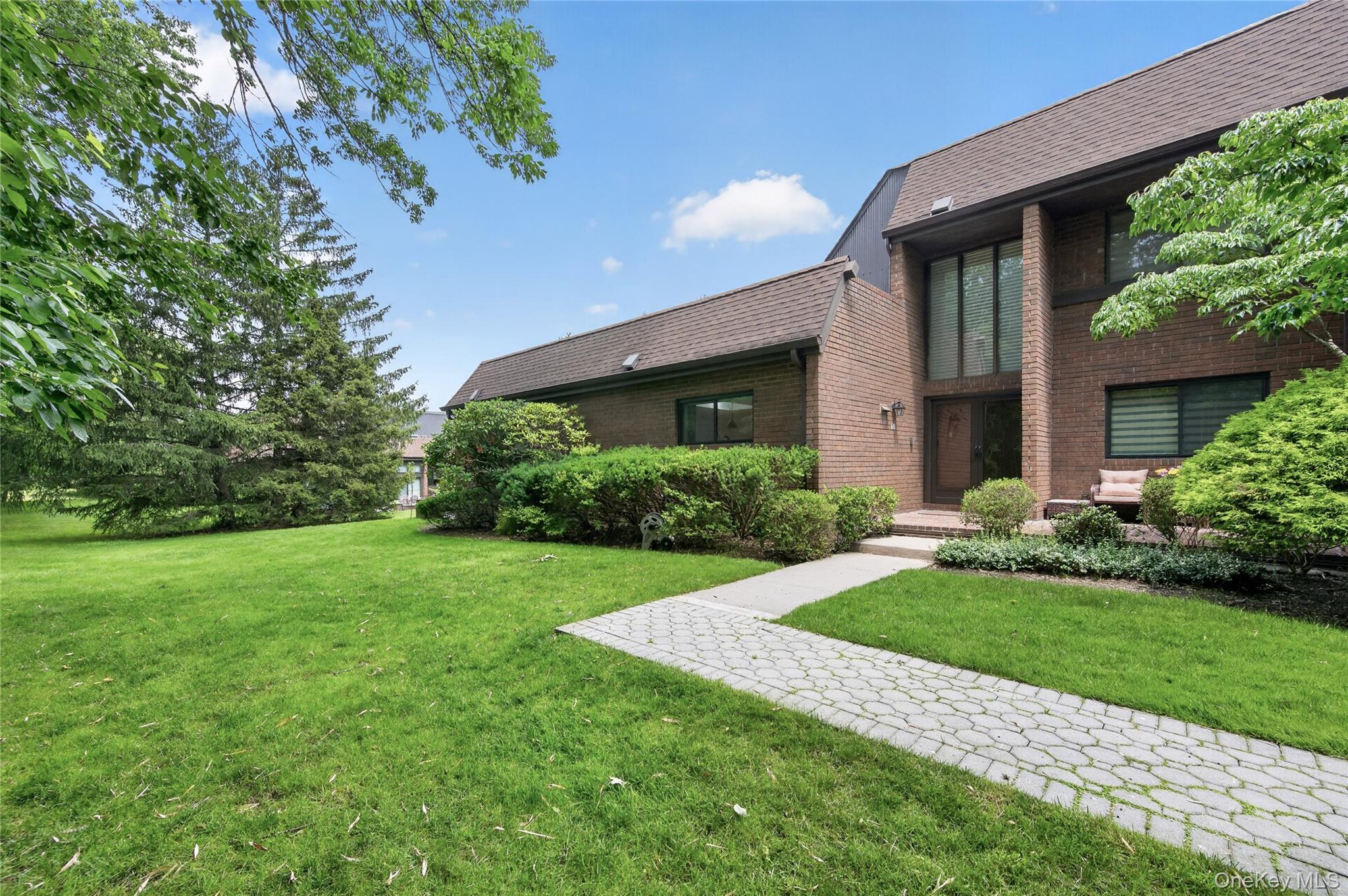 66 Chestnut Hill Property Photo 1