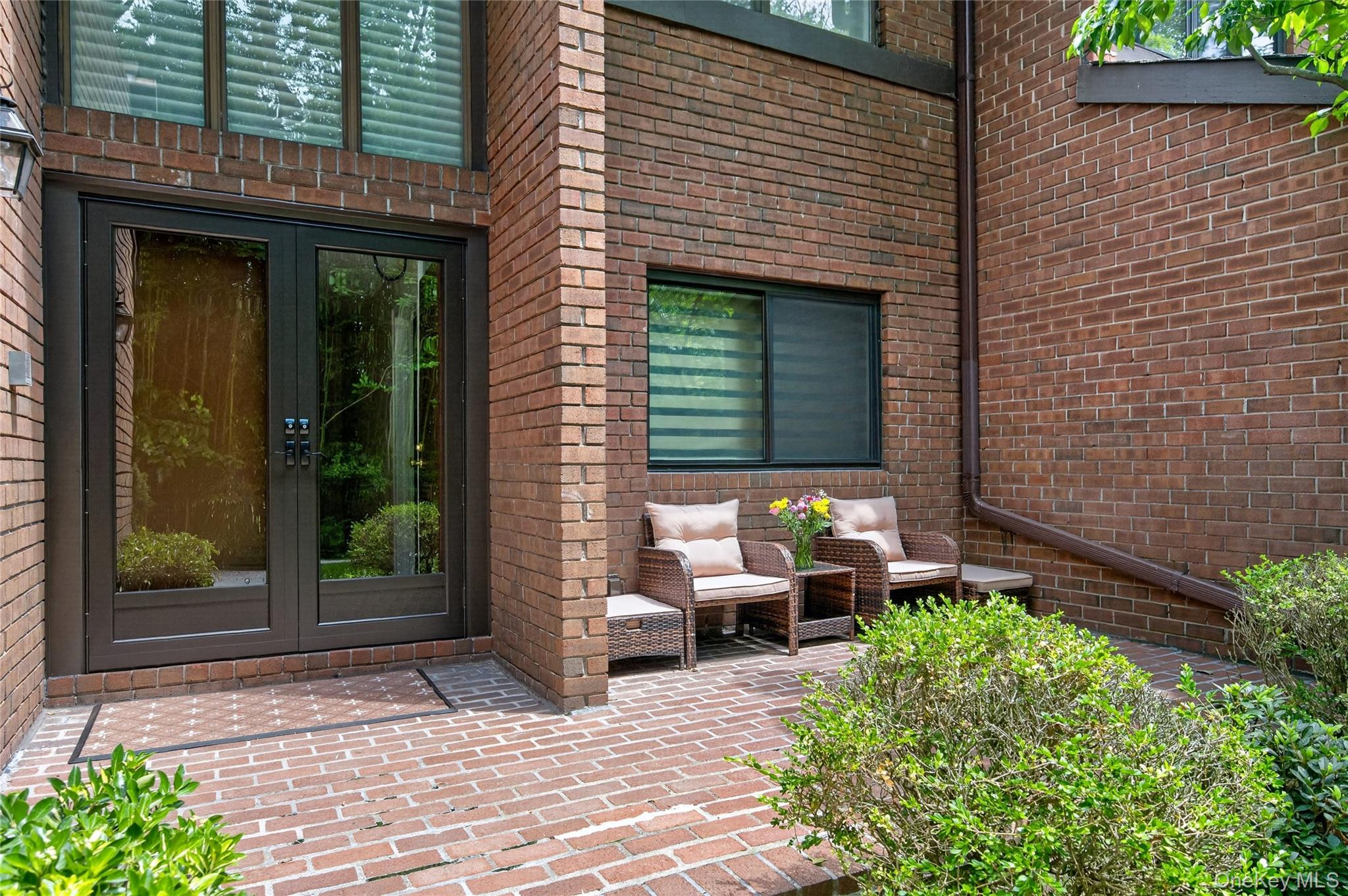 66 Chestnut Hill Property Photo 4